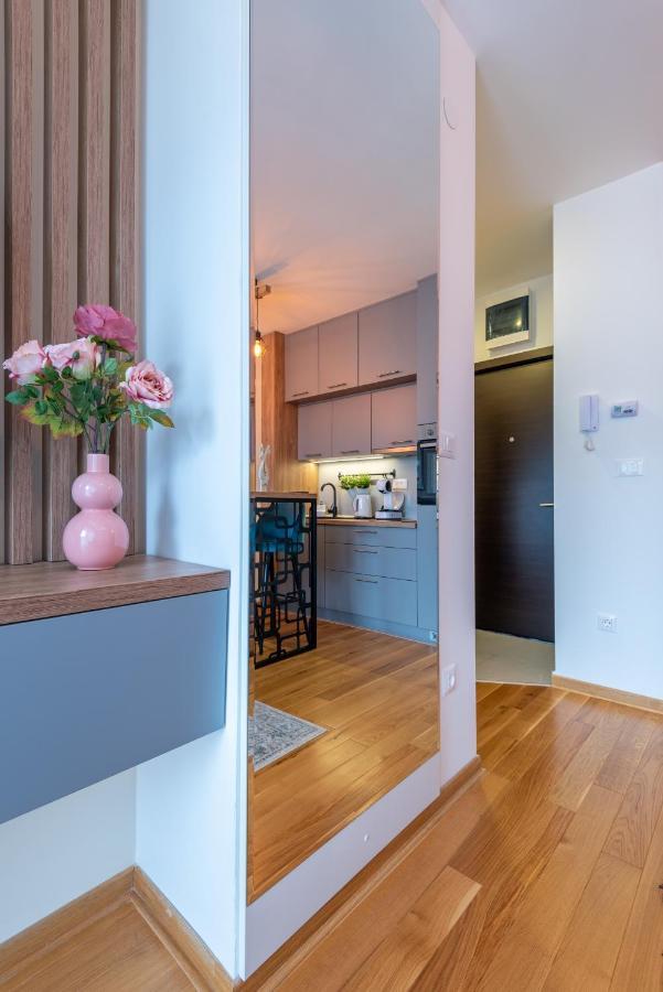 Adoro Titova Apartment